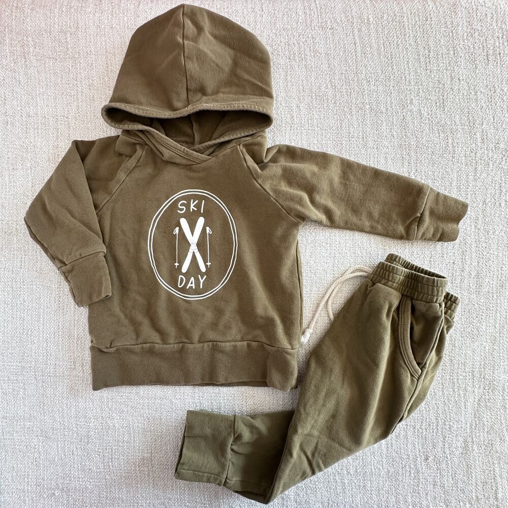 Mebie Baby Ski Day Sweat Set GUC 3T